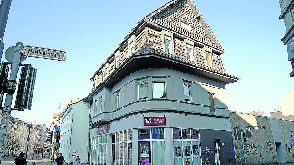  Nach acht Jahren haben (v. l.) Hans-Peter Steffens, Gabi Niemöller und Lutz Niemöller die Leitung des TIG an Sinan Heesen abgegeben.  