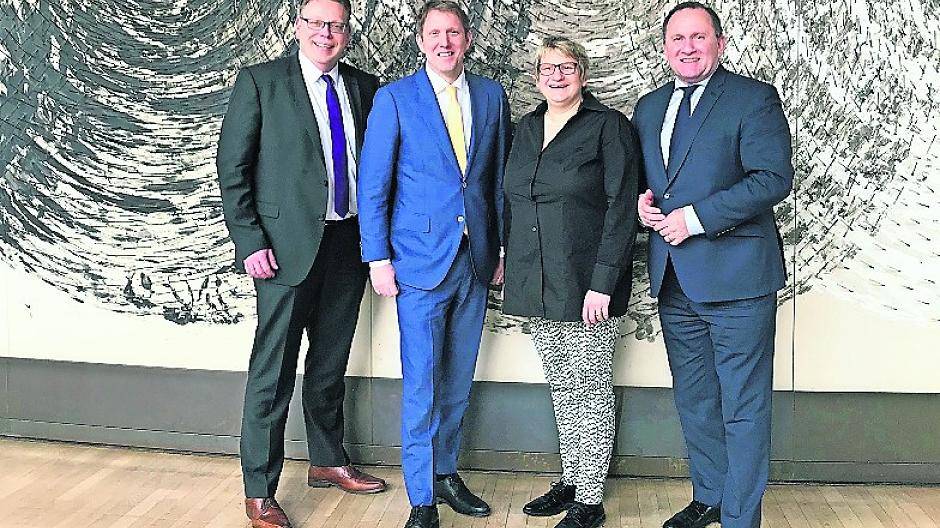 Es gibt mehr Geld für das Theater