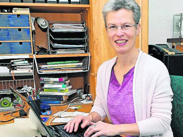 Jutta Profijt ist mit ihrem Roman „Unter Fremden“ für den Friedrich-Glauser-Preis 2018 nominiert.