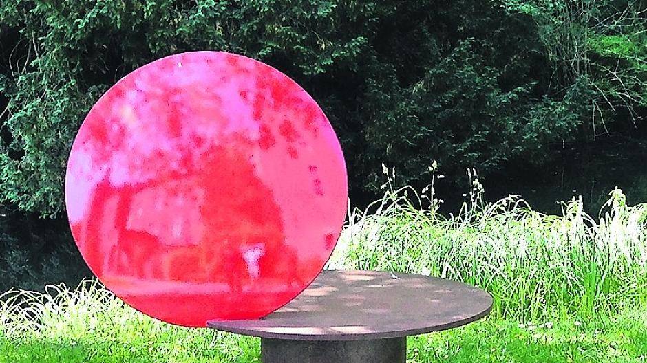  „Zeit für Table Dance“ lautet der Titel dieser Skulptur. 