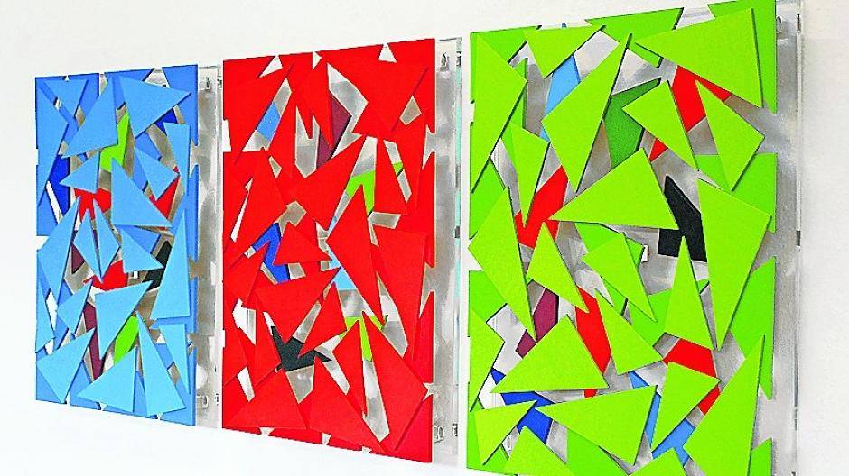  Aus Plexiglas sind die „Mashrabiya“-Objekte, die sich auf traditionelle orientalische Fenstergitter als Sonnenschutz beziehen. 