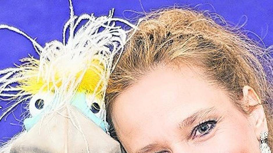 Murzarella und ihr Kakadu Dudu — ein tolles Team. Foto: CFH