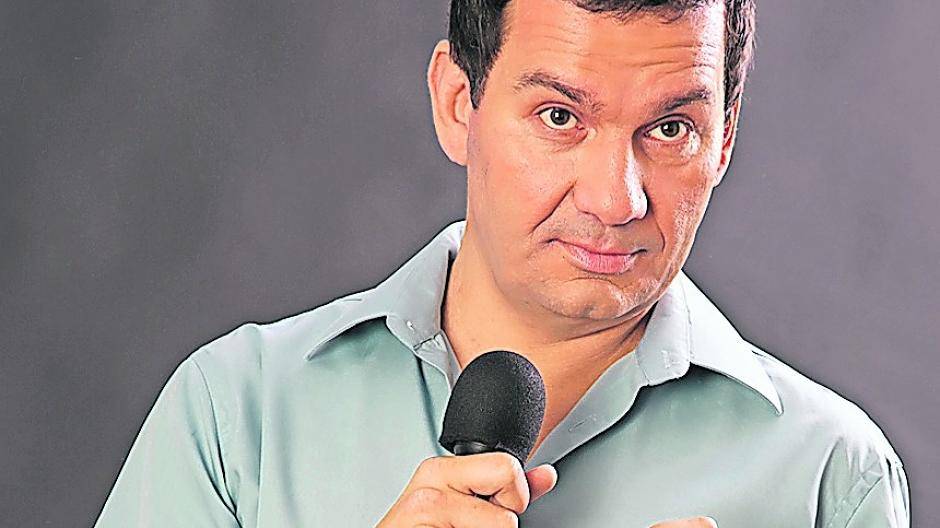 Der Kabarettist Moritz Netenjakob gastiert am Freitag, 7. September, in der Motte des Schlosses Neersen.