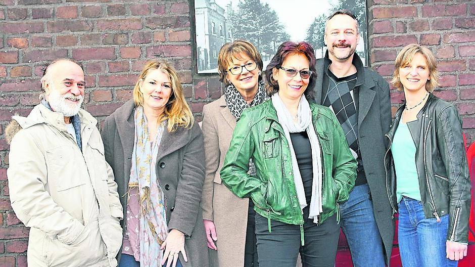  Freuen sich auf Besucher (v.l.): Waleed Ibrahim, Beate Krempe, Renate Diekmann, Birgitta Jenner, Jörg Schulze Roloff und Anne Fiedler. 