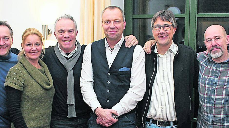  Die wiedergewählten Vorstandsmitglieder der Werbegemeinschaft Schiefbahn (von links): Kerstin Goertz, Manuel Hesker, Verena Dudel, Rainer Höppner, Markus Jungbluth, Michael Lüdtke, Ulrich Witte und Lisa Janske. Es fehlen: Edgar Hoymann und Thomas Heintges. 