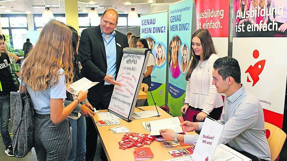 Erste Kontakte zur Berufswelt