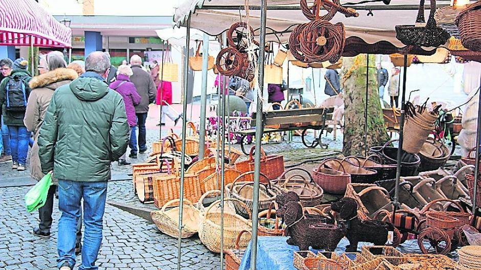  Kram gibt es auf dem Schöppenmarkt reichlich. 