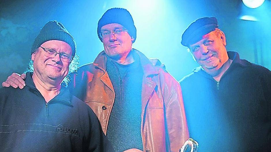  Hans-Martin Stier tritt mit der „Shipping Company“ in der Alten Kirche in Lobberich auf. 