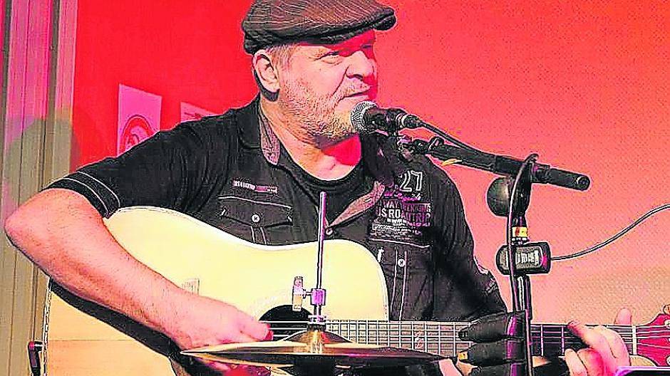 Dr. Mojo spielt bekannte und beliebte Oldies und Klassiker.