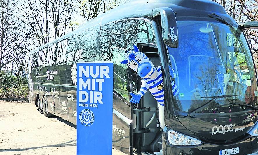 Mit dem Bus kann es für euch zum Auswärtsspiel gehen.