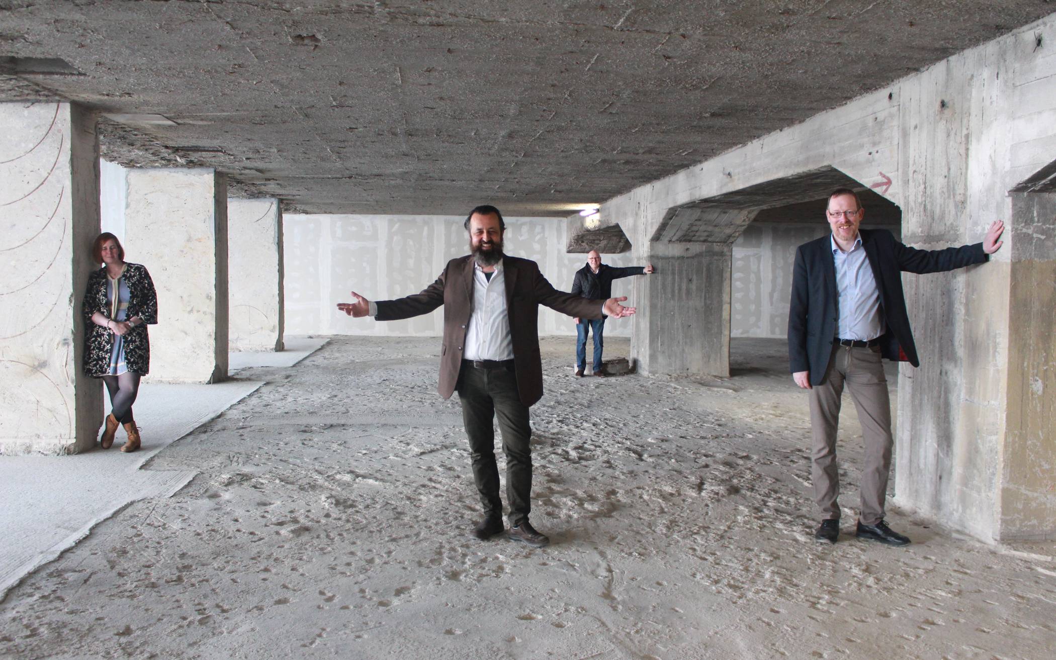 Regisseur Franz Mestre (Mitte) hat den