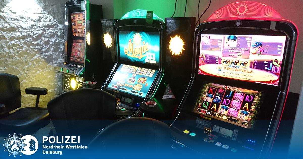 Zwei nicht zugelassene Geldspielgeräte wurden versiegeltet. Der Betreiber muss mit einer Anzeige wegen Verstoßes gegen die Glücksspielverordnung rechnen.