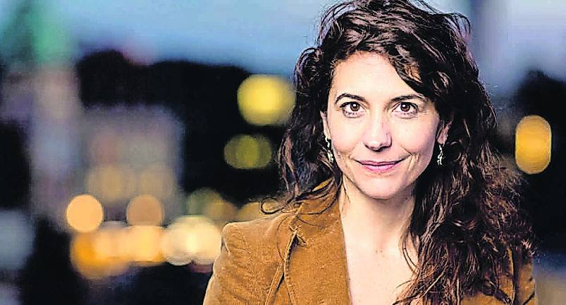 Iris Romen, Thomas Büchel und Christian von der Golitz interpretieren Lieder von Bertolt Brecht.