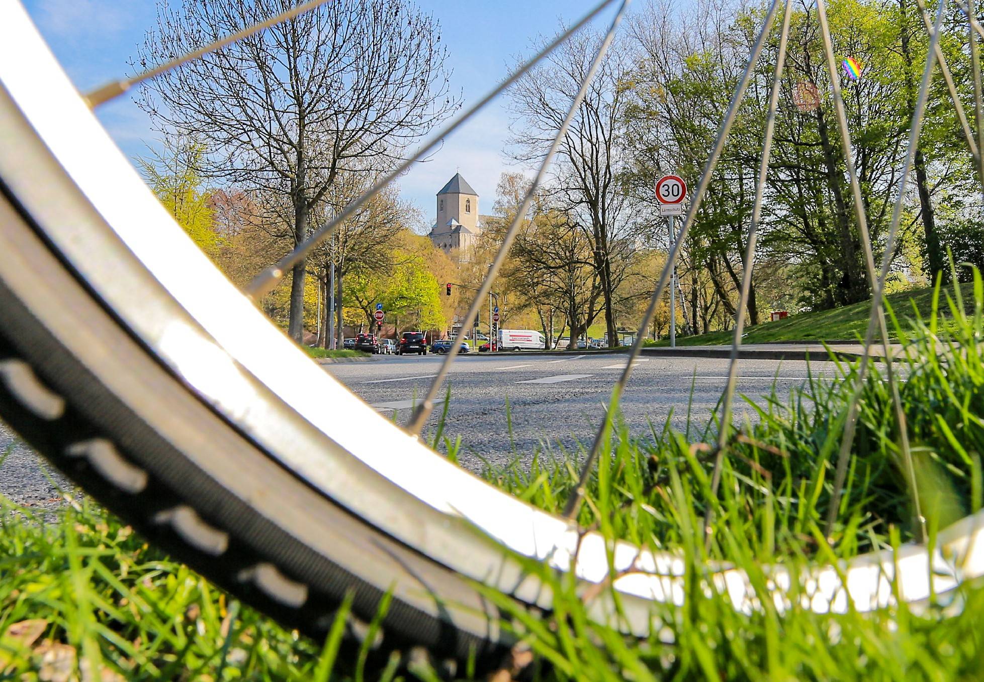  Am 5. Mai heißt es wieder „Radeln fürs Münster“: beim Radmarathon, Volksradfahren und bei den Ratourenfahrten. 