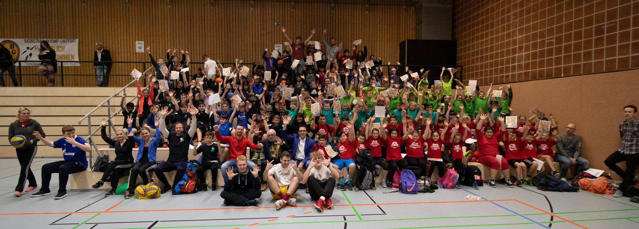 Basketball: Kamp-Lintforter Grundschulen im Körbe-Jagdfieber 