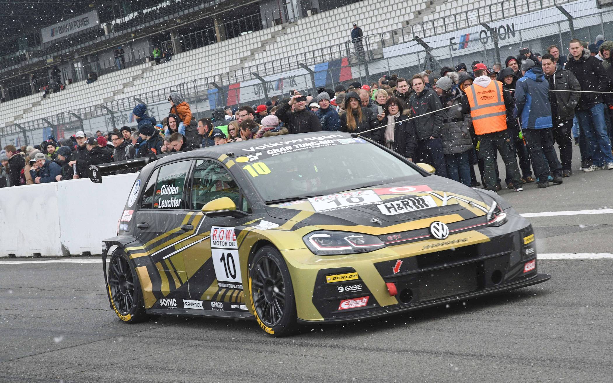 Der GTI mit dem Benjamin Leuchter an den Start...