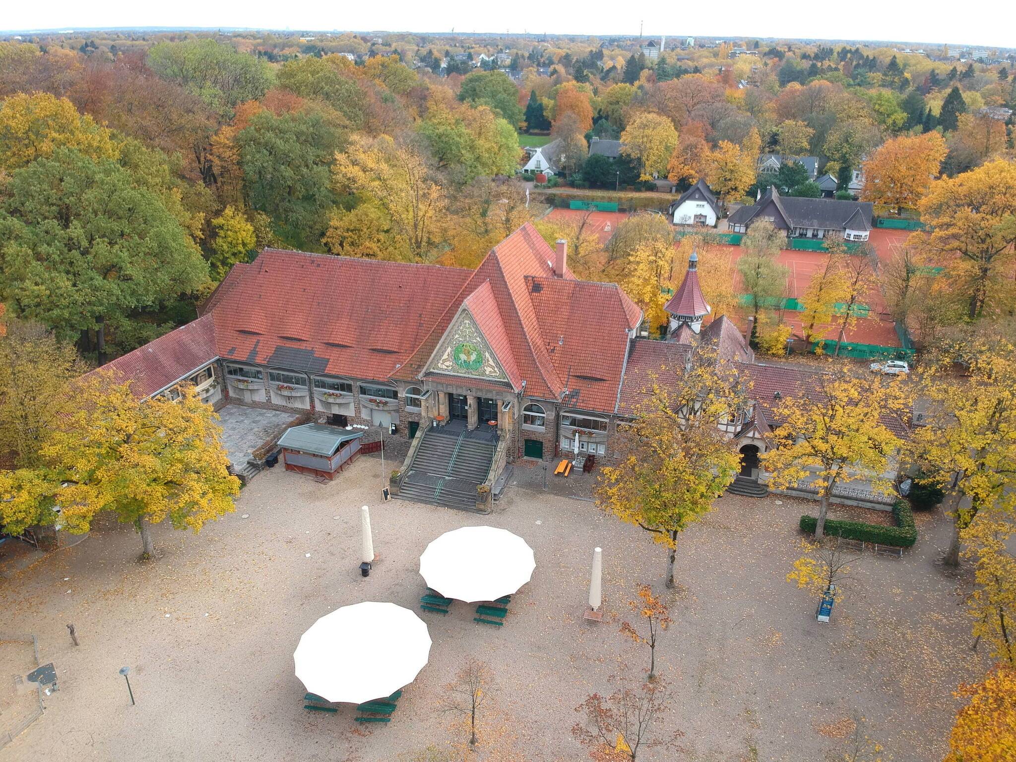 Wie geht es weiter mit dem Kult-Gastronomiebetrieb?: Politik diskutiert über Stadtwaldhaus