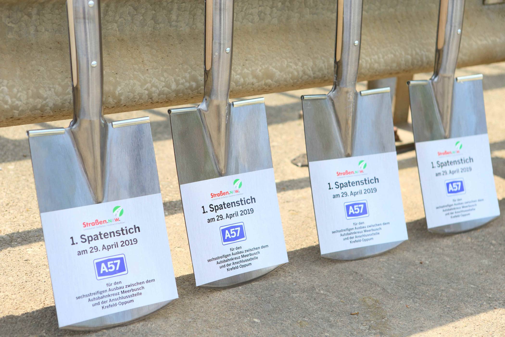  Erster Spatenstich für den Ausbau der A57 