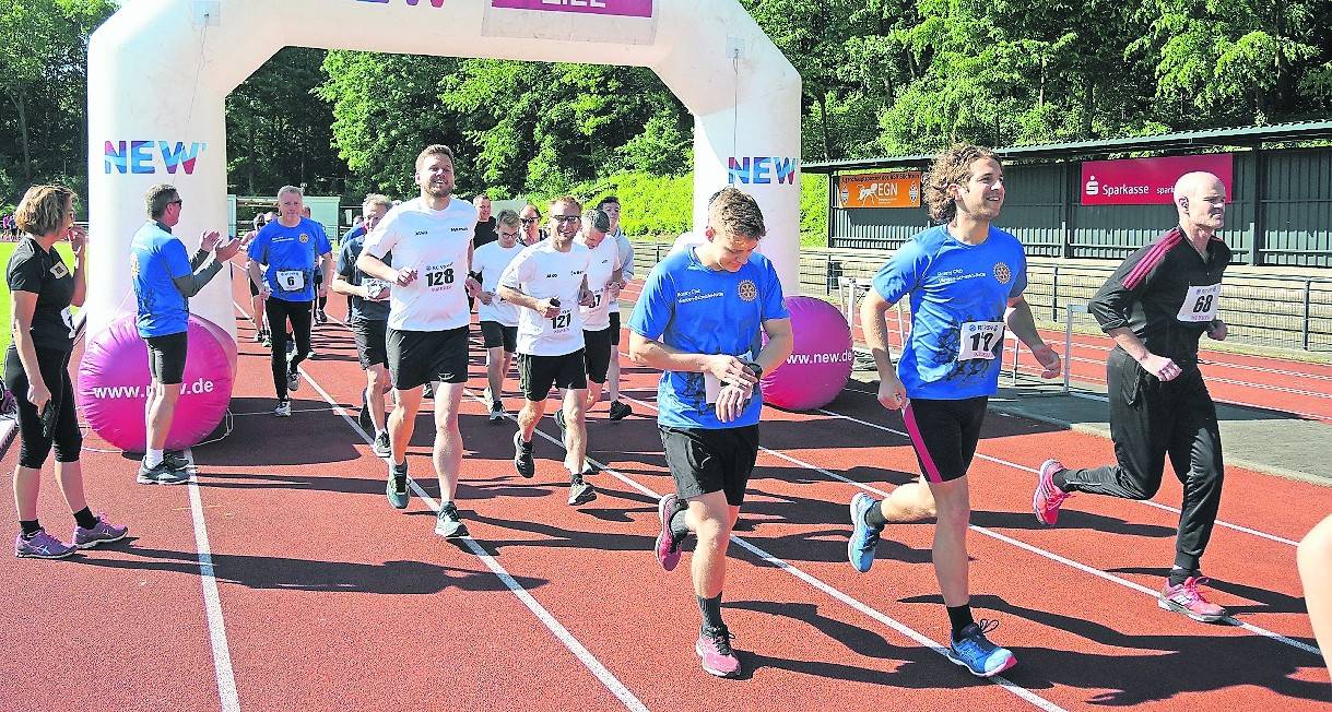  Beim Rotary-Spendenlauf steht das gemeinsame Ziel im Vordergrund. In diesem Jahr geht der Erlös an Einrichtungen für Menschen mit Behinderung. 