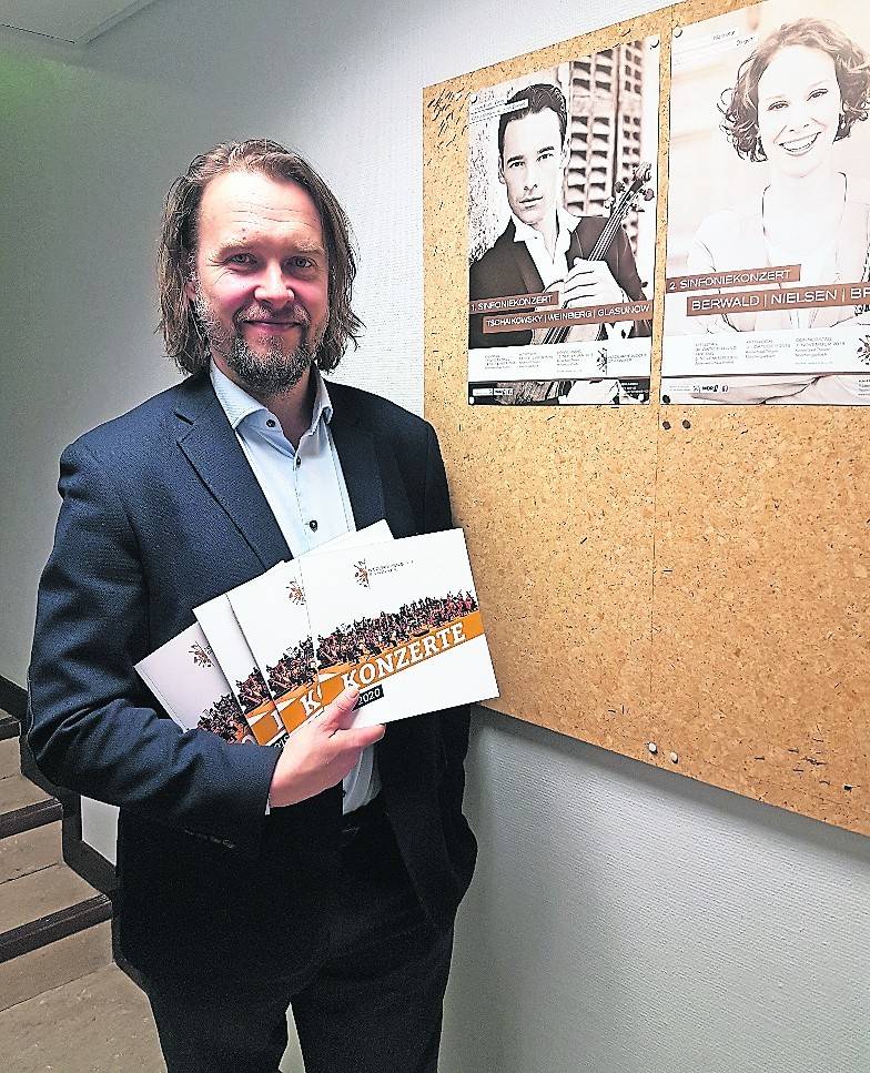 Mihkel Kütson, Generalmusikdirektor der Niederrheinischen Sinfoniker, freut sich auf die neue Konzertsaison.