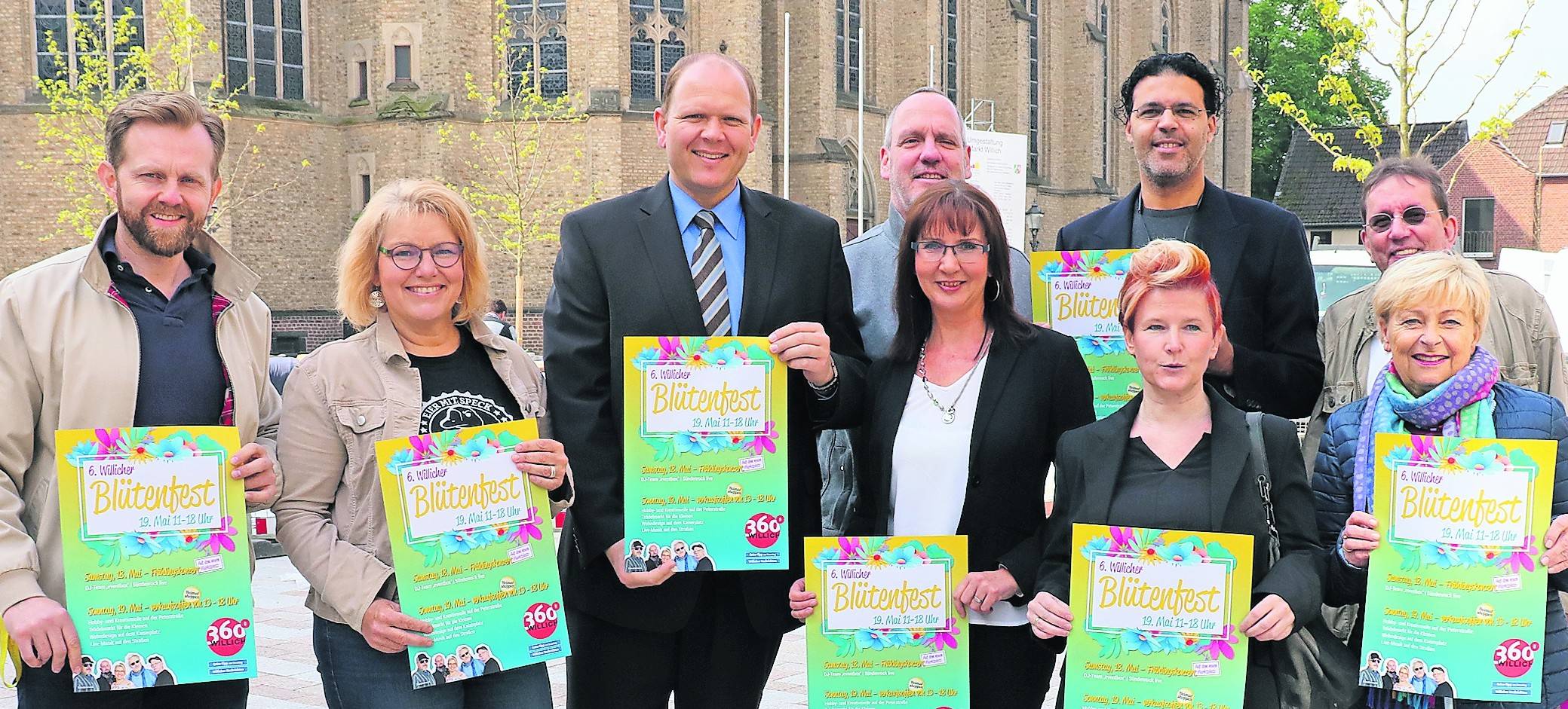 Die Vorstandsmitglieder des Werberings Willich sowie die Teilnehmer am Blütenfest hoffen darauf, dass Petrus am kommenden Wochenende die Sonne scheinen lässt, damit die Besucher das Stadtfest mit seinen zahlreichen Angeboten richtig genießen können.