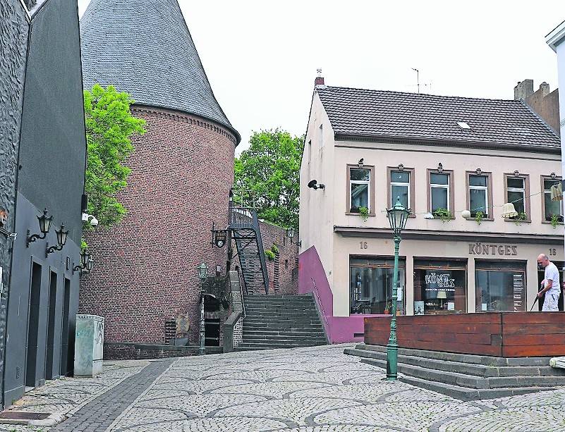  Die Bezirksfraktionen CDU und SPD wollen sich für einen Pilatesplatz, vorzugsweise hier, stark machen. 