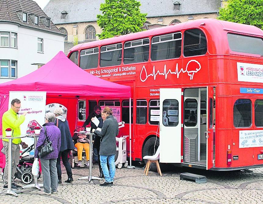 Am 24. Mai gibt es von 10 bis 15 Uhr auf dem Alten Markt viele wichtige Informationen zum Thema Schlaganfall.