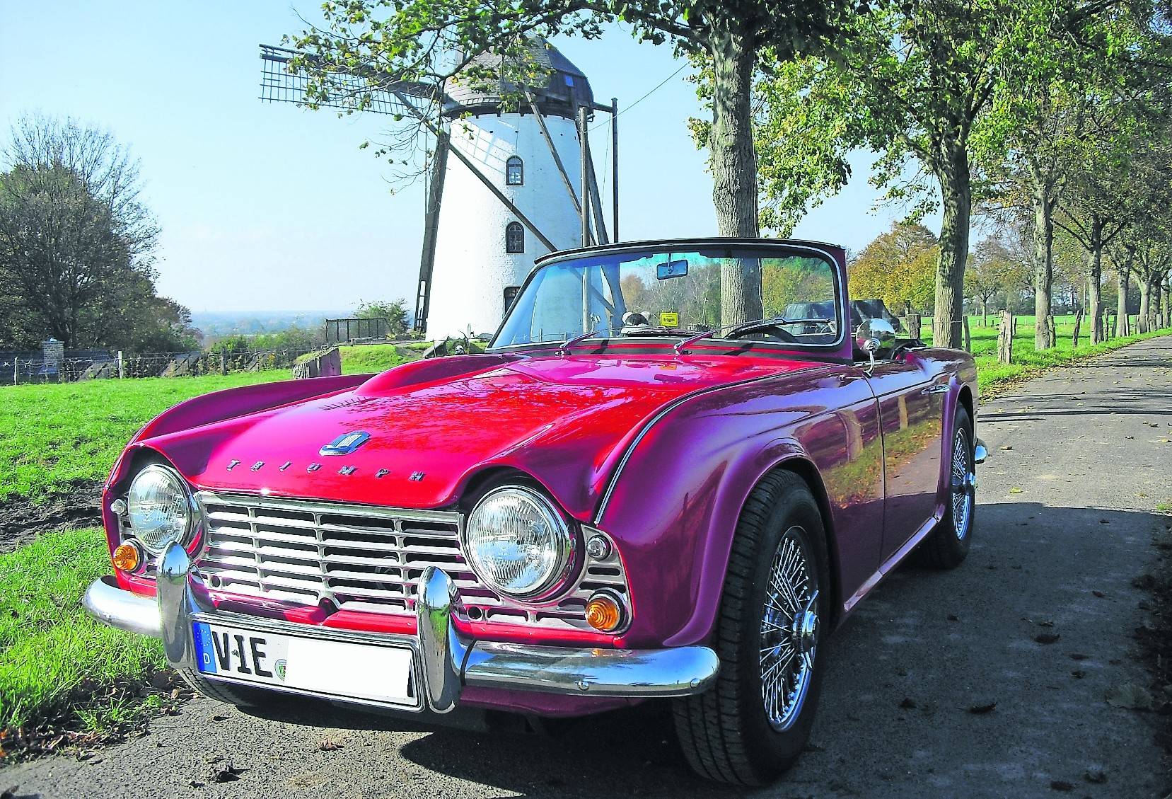  70 schmucke motorisierte Schätzchen machen sich an Christi Himmelfahrt zur vierten Oldtimerfahrt des MSC Dülken auf die Strecke. 