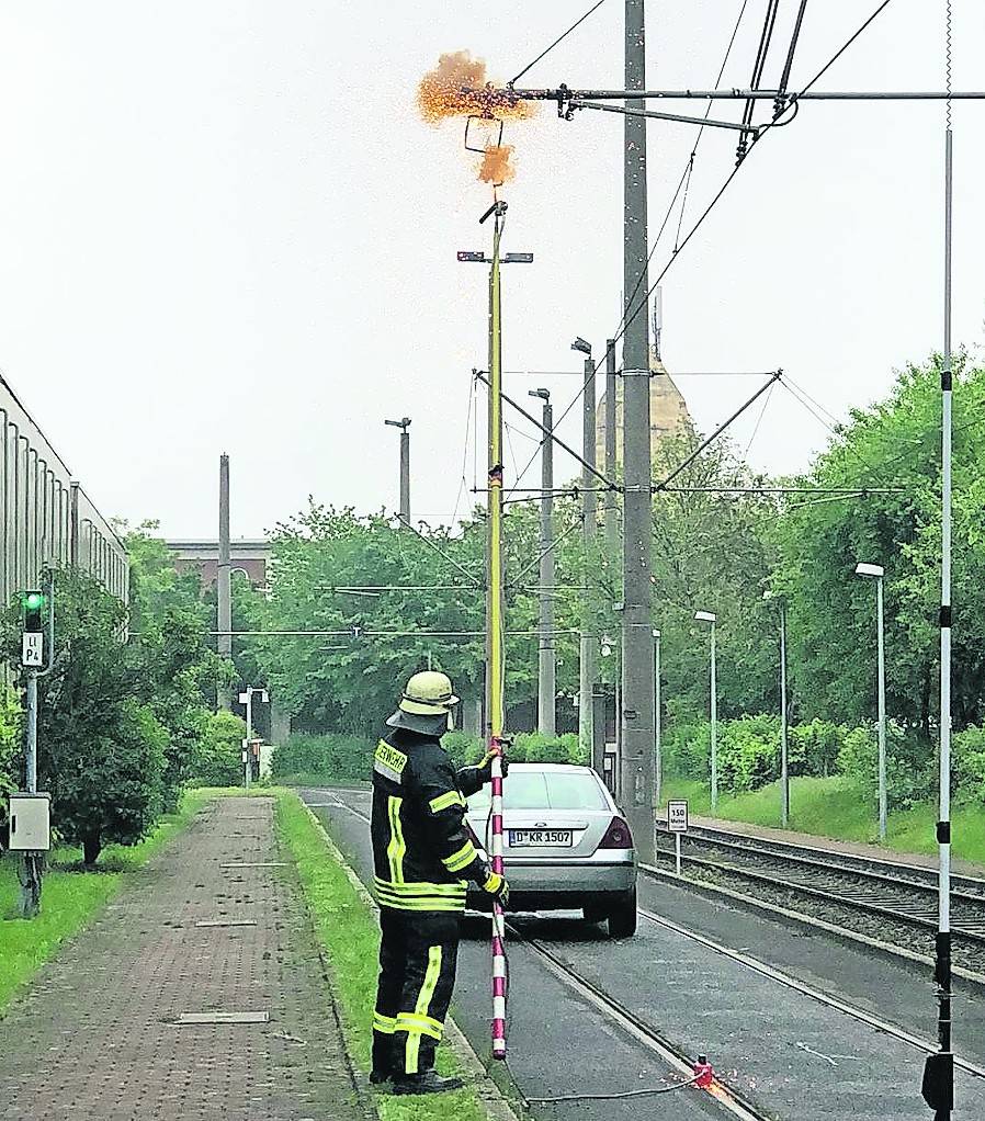  Die Feuerwehr Meerbusch hat jetzt einen eigenen „Erdungssatz“ und die Ausbildung für den Umgang mit diesem. 