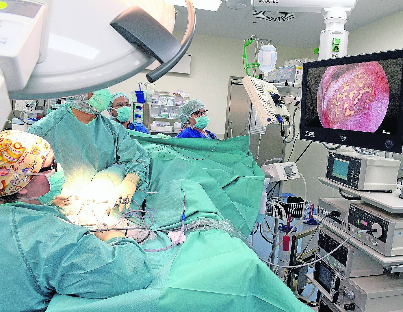 Operationszentrum in Tönisvorst: Hier werden seit kurzem auch Knorpelzelltransplantationen durchgeführt.