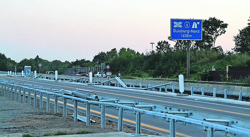  Die Autobahn soll in einem Tunnel verscheinden. 
