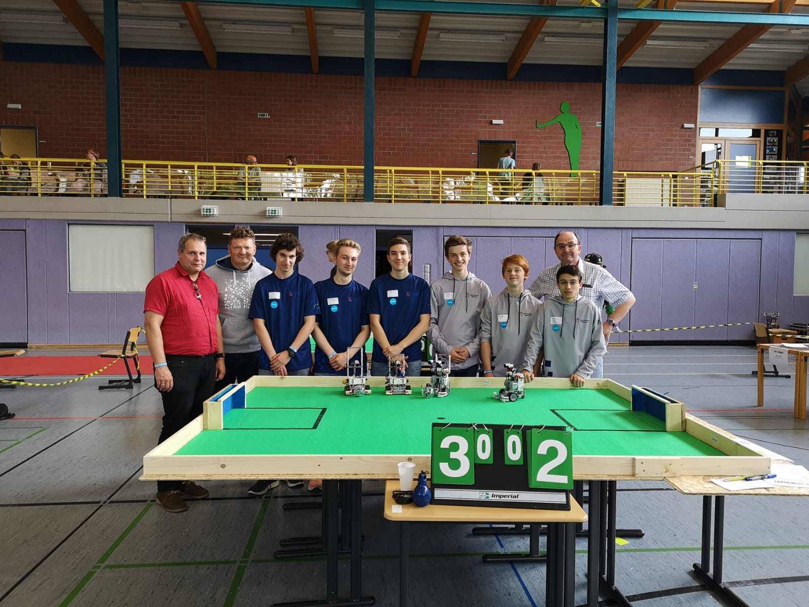 Das Grefrather Team für Roboterfußball mit