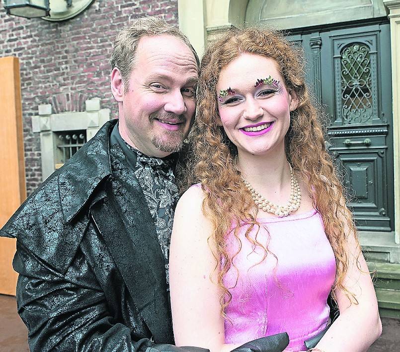  In „Arielle, die kleine Meerjungfrau“ spielen Sven Post und Noelle Fleckenstein die Hauptrollen.Michaela Schaffrath und Stefan Keim sind die Protagonisten in der Heinz Erhardt Komödie „Der Mustergatte“. 