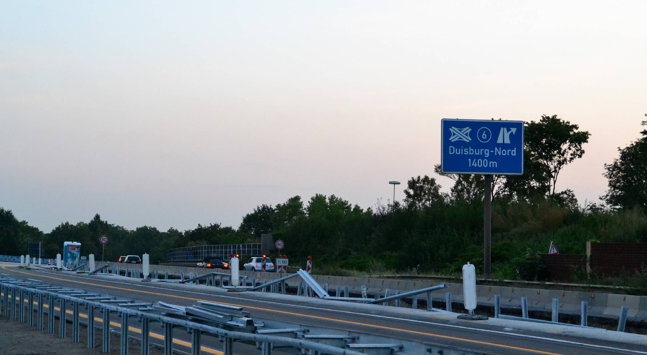  Die Hamborner Aufffahrt auf die A59 in Fahrtrichtung Dinslaken ist von heute bis Freitag in den Nachtstunden gesperrt. 