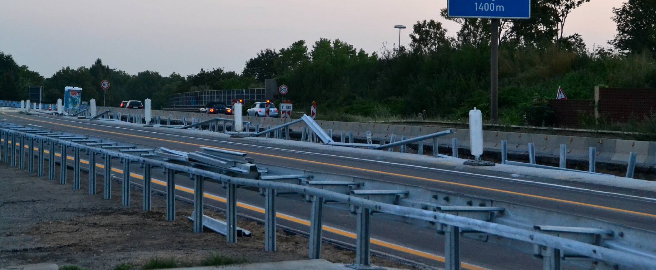 Wieder ein Schaden an einer der Abfahrten der Autobahn A59. Die Abfahrt Duissern ist in Fahrtrichtung Düsseldorf zu. Symbolfoto: vowie