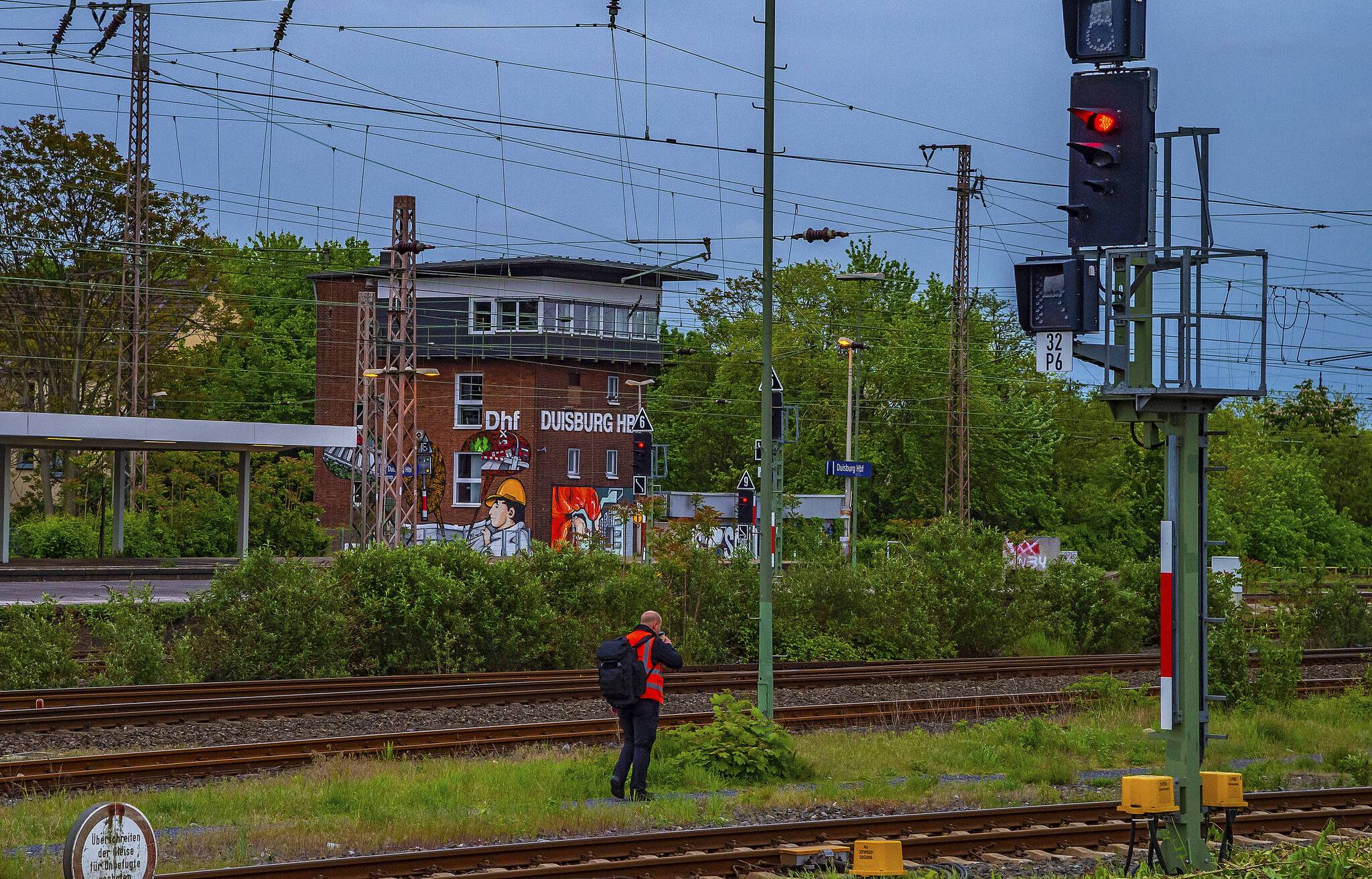 Das alte Stellwerk soll durch ein voll-elektronisches ersetzt werden. Ab 2021 wird...