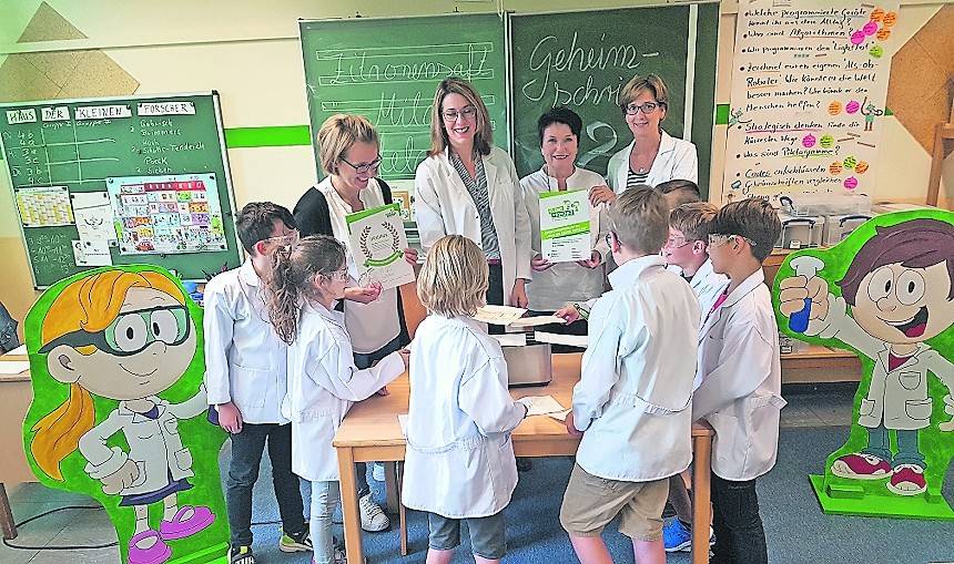  Die katholische Grundschule Nettetal ist ein „Haus der kleinen Forscher“. 