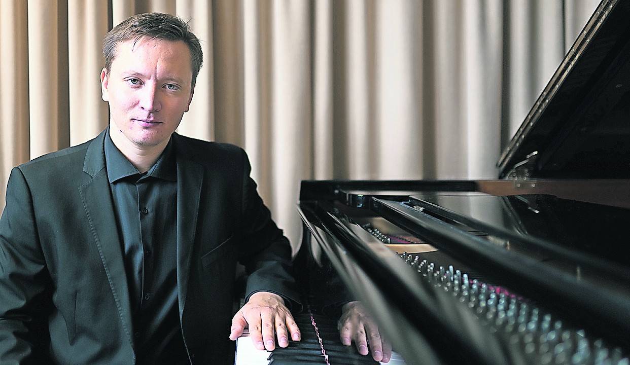   Am Sonntag, 30. Juni, um 17 Uhrgastiert in der Reihe „Weltklassik am Klavier!“ Pianist Gaidar Beskembirov im Forum Wasserturm, Rheinstraße, 10 in Lank-Latum. 