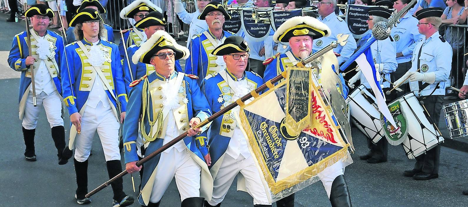 Viele Paraden und Umzüge bekamen die Lank-Latumer am vergangenen Wochenende zu sehen.