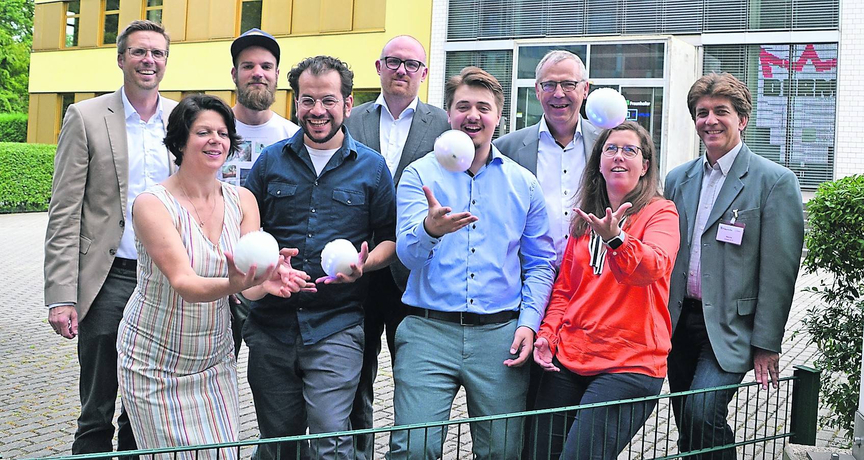 Beim Wirtschaftsdialog: Andree Haack, Astrid Frank, Mario Kascholke, Eleftherios Efthimiadis, Oberbürgermeister Sören Link, Steffen Preuß, Ralf Meurer, Alkje Stuhlmann und Angel Alava-Pons(v.l.n.r.).