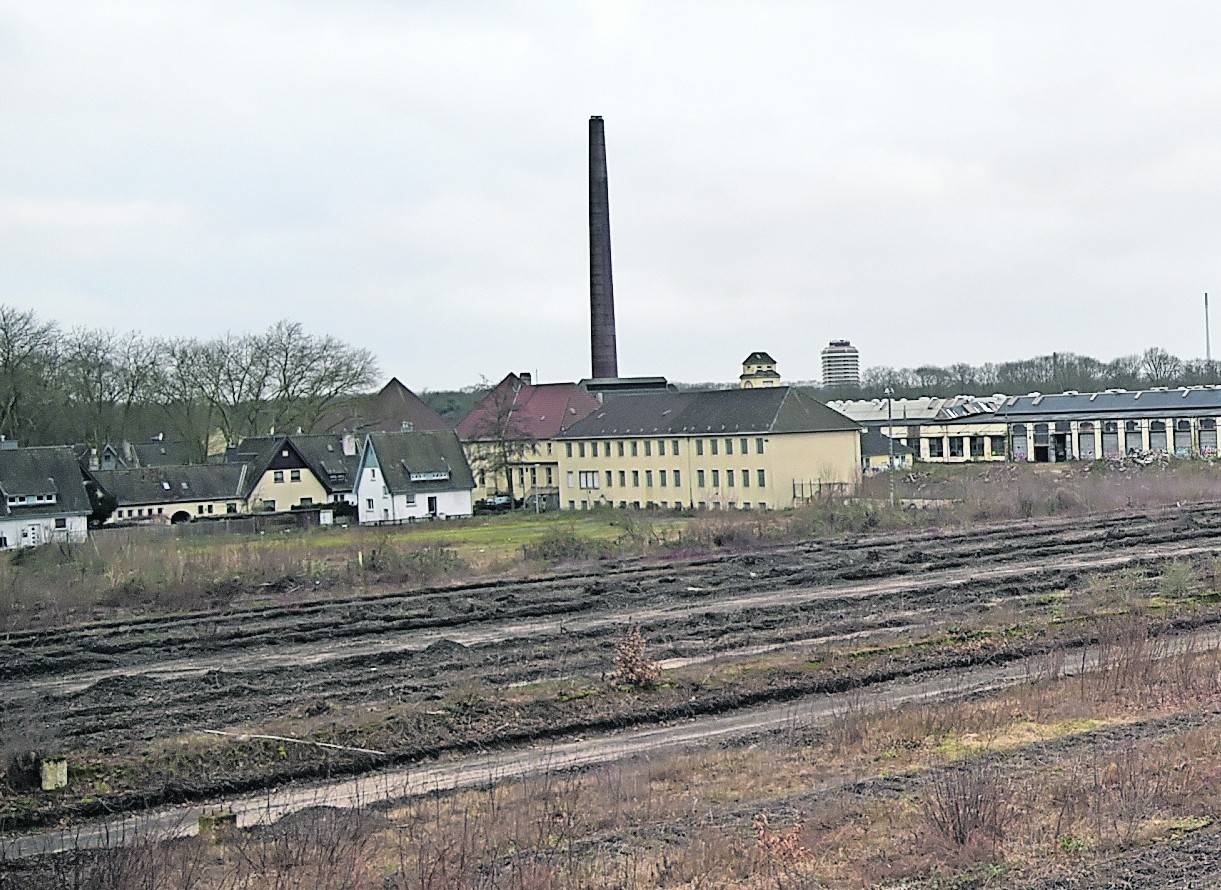 Für Wedau-Nord (Bild) steht nun ebenfalls der nächste Entwicklungsschritt an. Gemeinsam mit der Politik und der Verwaltung der Stadt Duisburg, mit der Uni und Vertretern aus den Unternehmen wird nun an einem Konzept als Grundlage für den noch ganz am Anfang stehenden Bebauungsplan gearbeitet.