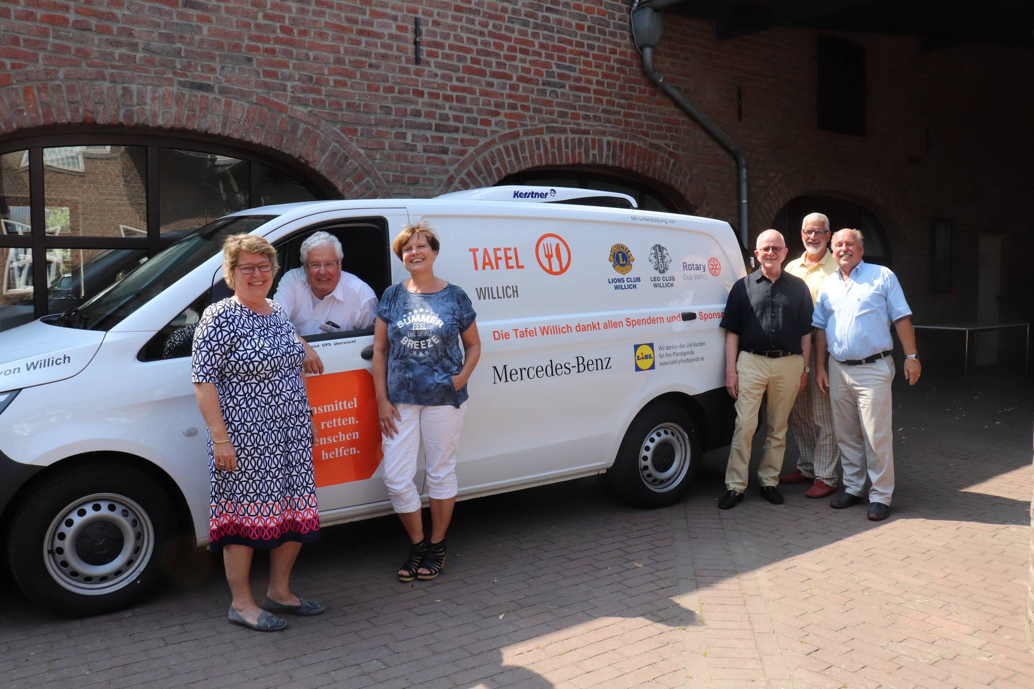  : Neuer Wagen für die Tafel