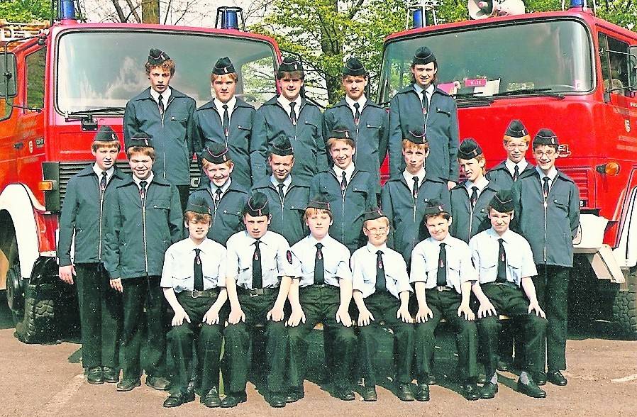 Ein Bild aus alten Zeiten: Die Jugendfeuerwehr Niederkrüchten feiert am Sonntag 40-jähriges Bestehen.