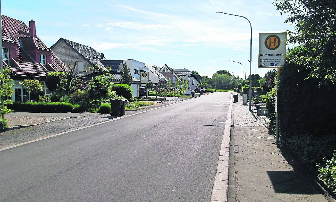  Aufgrund von Fahrbahnsanierungen und Gehwegarbeiten kommt es ab Dienstag, 16. Juli, auf der K5 in Viersen zu Sperrungen in mehreren Bauabschnitten. 