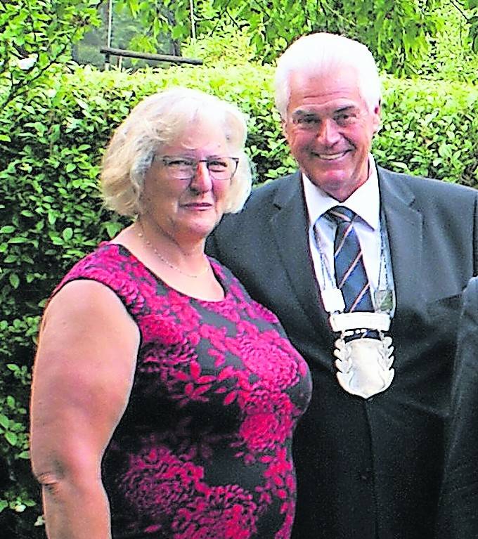  Machen auch als Pflichtminister-Paar eine gute Figur: Tanja und Michael Maaßen. 