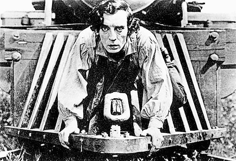 Buster Keaton ganz vorne – auf dem Kuhfänger der Dampflok „The General“ ...