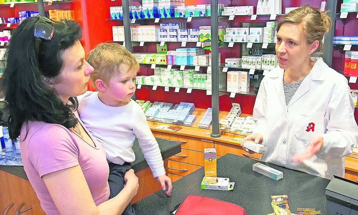  Gesundheitsberatung in der Apotheke vor Ort: Wichtig für Kinder und Eltern. 