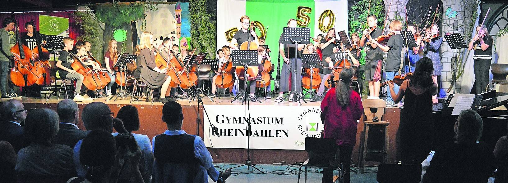 Die Streicher-Klasse von Christoph Günschmann erntete für ihren Auftritt großen Applaus.