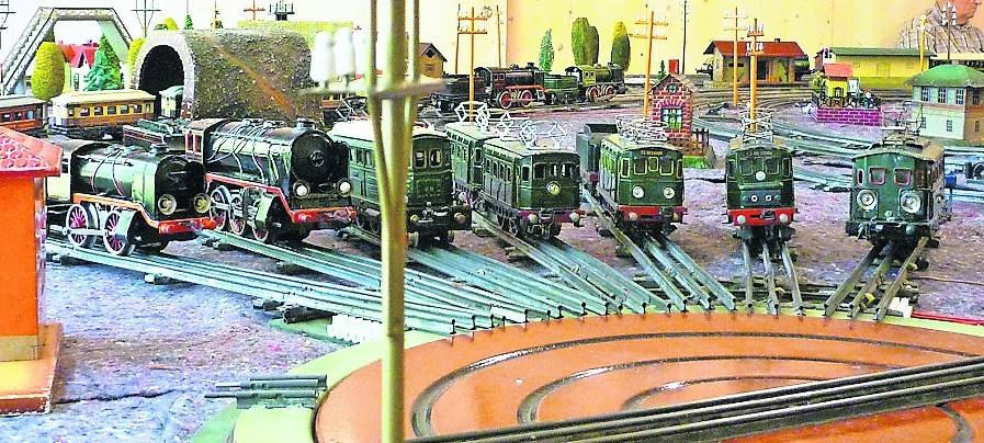  Das Niederrheinische Freilichtmuseum lädt zu einem Fahrtag ein: Am Sonntag können Besucher eine historische Spur-0-Bahn nicht nur bestaunen, sondern selbst passende Modelle mitbringen und fahren lassen. 