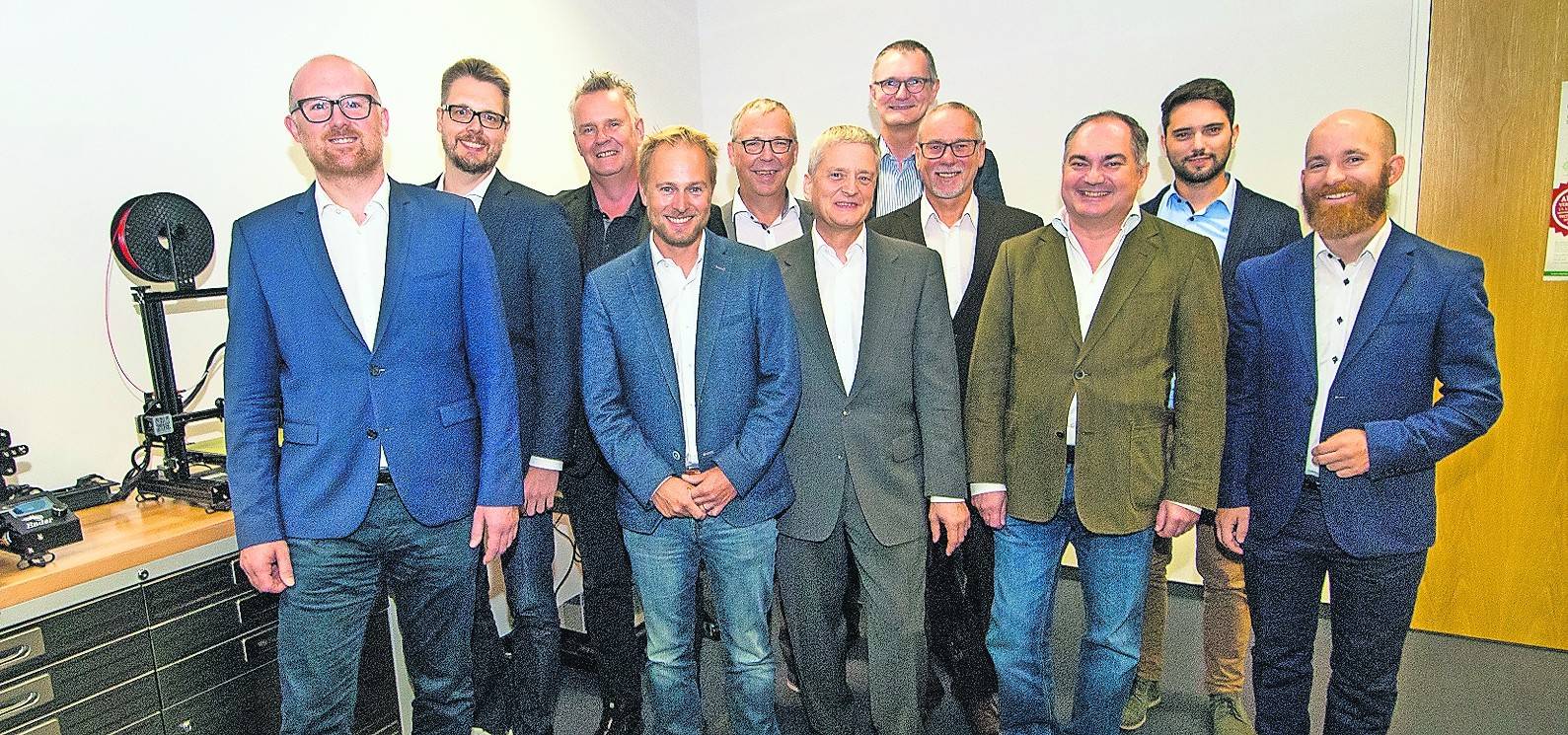 Die Initiatoren und Gründer von „Cendig“ sprachen mit Oberbürgermeister Sören Link, Stadtdirektor Martin Murrack und GFW-Geschäftsführer Ralf Meurer über Idee, Aufgaben und Zukunft des Zentrums für digitale Qualität.